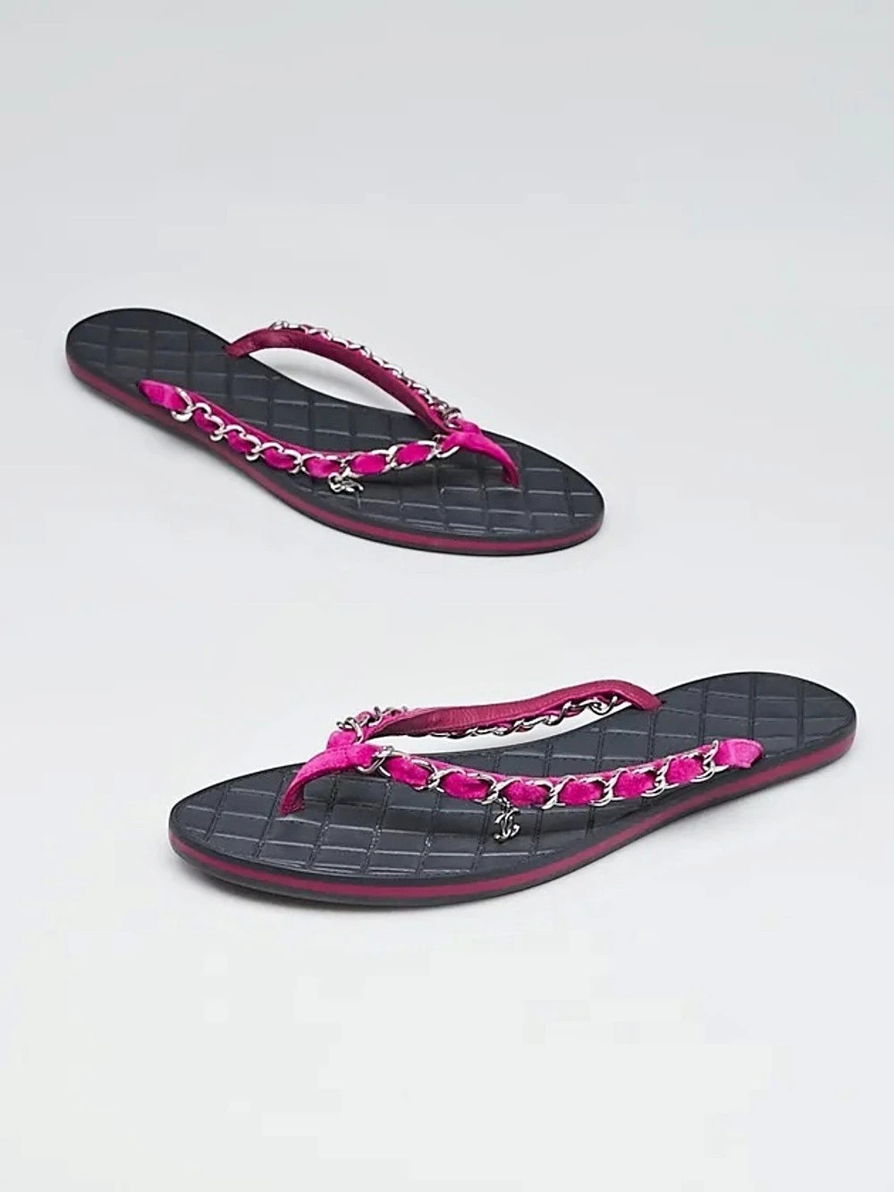 Chanel Quilted Leather Chain Interlocking CC Logo Thong Sandals 35.5